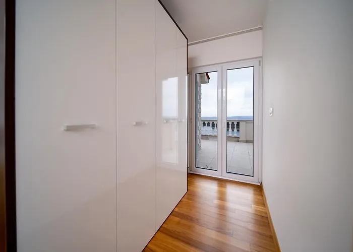 5 Star Luxury 320m2 With Seaview, Private Pool & Grill House - Ocean Rab Apartment Palit
