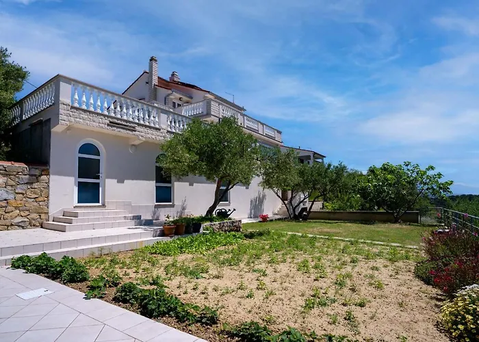 Apartment 5 Star Luxury 320m2 With Seaview, Private Pool & Grill House - Ocean Rab