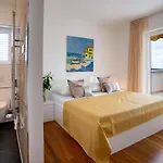 5 Star Luxury 320m2 With Seaview, Private Pool & Grill House - Ocean Rab *