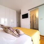 5 Star Luxury 320m2 With Seaview, Private Pool & Grill House - Ocean Rab Palit