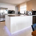 5 Star Luxury 320m2 With Seaview, Private Pool & Grill House - Ocean Rab * Palit