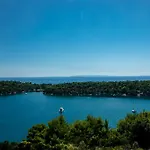 5 Star Luxury 320m2 With Seaview, Private Pool & Grill House - Ocean Rab דירה