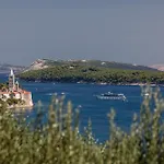 5 Star Luxury 320m2 With Seaview, Private Pool & Grill House - Ocean Rab דירה Palit
