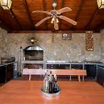 5 Star Luxury 320m2 With Seaview, Private Pool & Grill House - Ocean Rab דירה