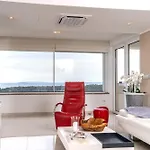 5 Star Luxury 320m2 With Seaview, Private Pool & Grill House - Ocean Rab Palit