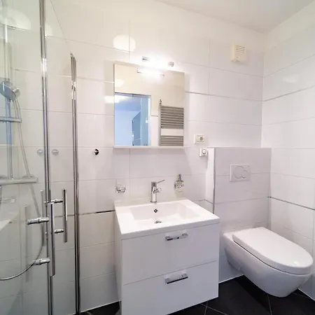 Apartman 5 Star Luxury 320m2 With Seaview, Private Pool & Grill House - Ocean Rab *