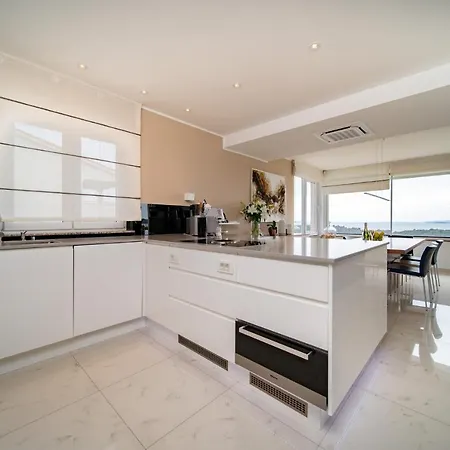 Apartman 5 Star Luxury 320m2 With Seaview, Private Pool & Grill House - Ocean Rab Palit