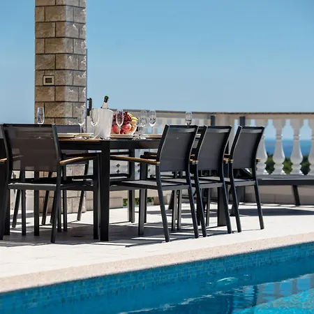 Apartman 5 Star Luxury 320m2 With Seaview, Private Pool & Grill House - Ocean Rab Palit