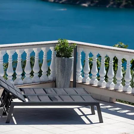 5 Star Luxury 320m2 With Seaview, Private Pool & Grill House - Ocean Rab Apartman Palit