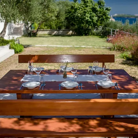 דירה 5 Star Luxury With Seaview, Private Pool & Grill House - Ocean Rab