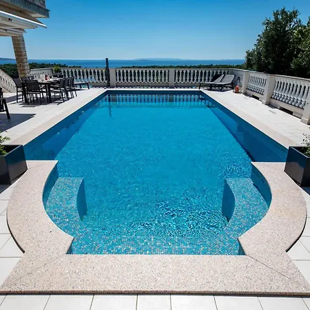 5 Star Luxury 320m2 With Seaview, Private Pool & Grill House - Ocean Rab *