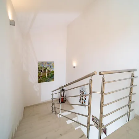 5 Star Luxury 320m2 With Seaview, Private Pool & Grill House - Ocean Rab *