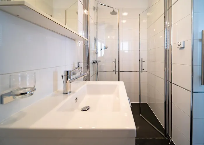 5 Star Luxury 320m2 With Seaview, Private Pool & Grill House - Ocean Rab * Palit