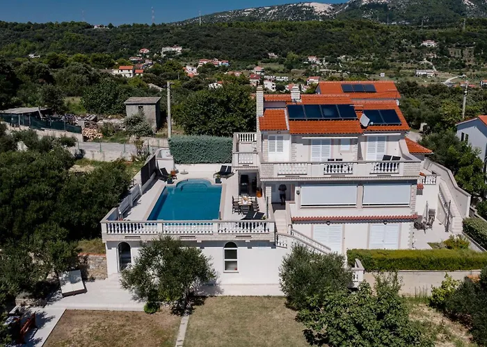 5 Star Luxury 320m2 With Seaview, Private Pool & Grill House - Ocean Rab Palit