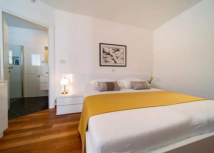 5 Star Luxury 320m2 With Seaview, Private Pool & Grill House - Ocean Rab * Palit