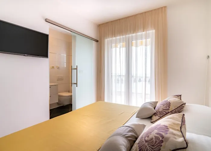 5 Star Luxury 320m2 With Seaview, Private Pool & Grill House - Ocean Rab Lejlighed *