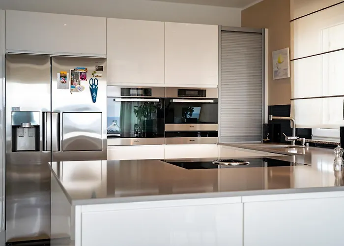 5 Star Luxury 320m2 With Seaview, Private Pool & Grill House - Ocean Rab Palit