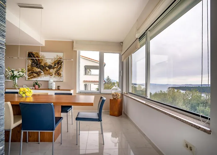 Appartement 5 Star Luxury 320m2 With Seaview, Private Pool & Grill House - Ocean Rab *